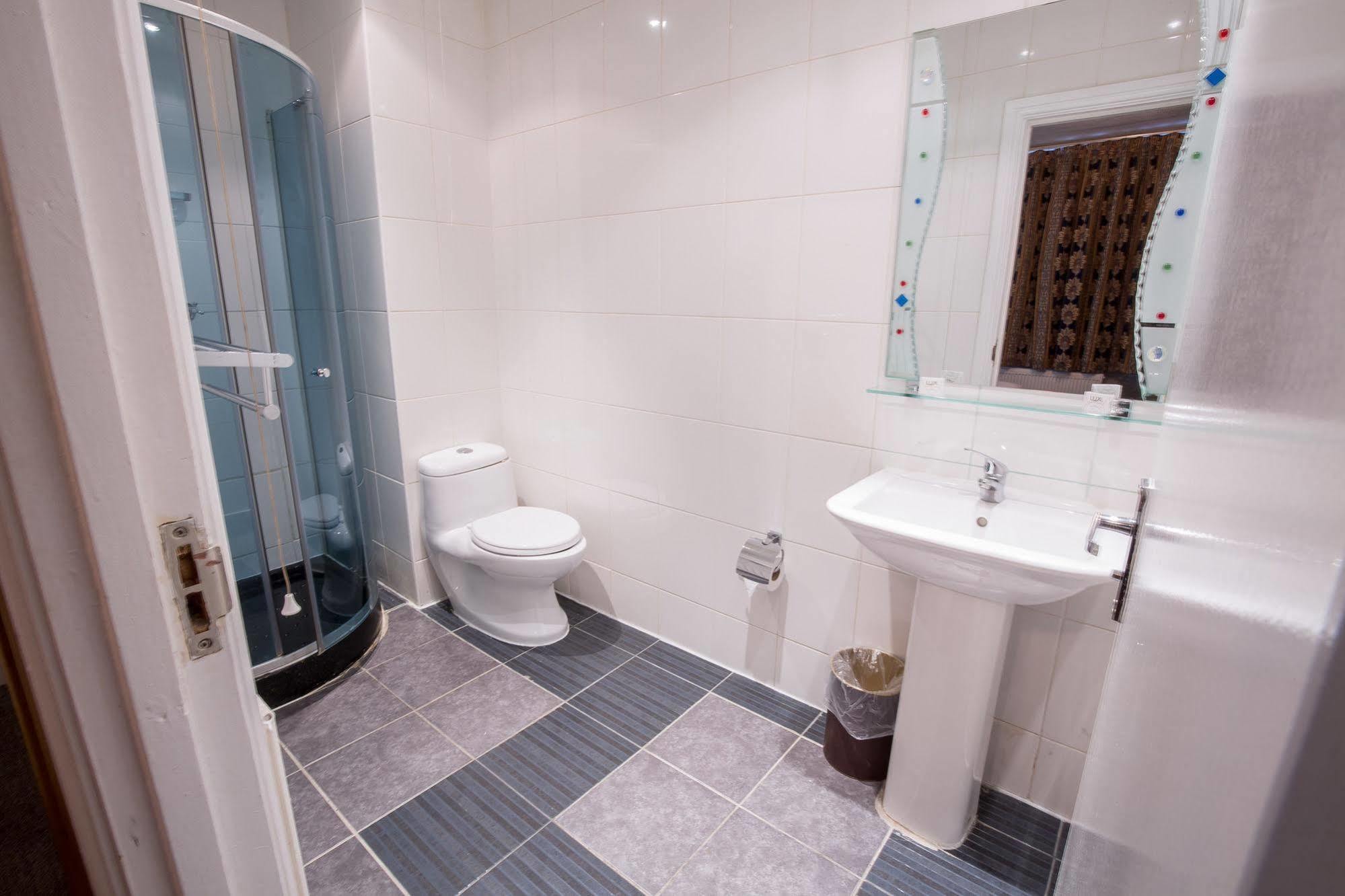 Rossmore Hotel Ilford Dış mekan fotoğraf
