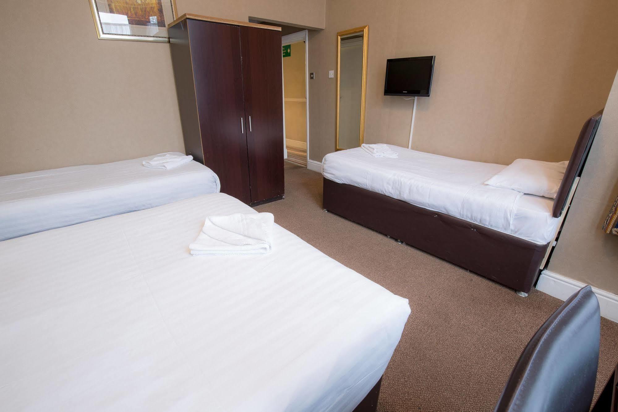 Rossmore Hotel Ilford Dış mekan fotoğraf